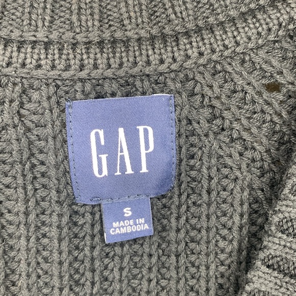 GAP cable knit button up sweater - Picture 7 of 11